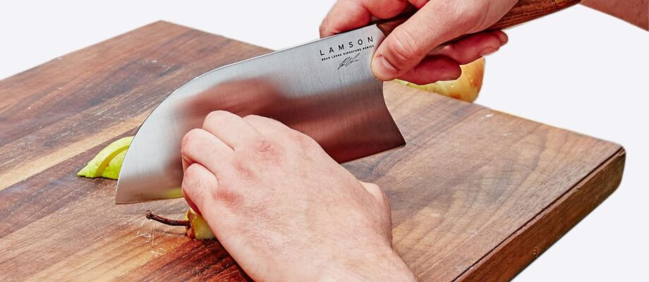 What Defines A Good Kitchen Knife?